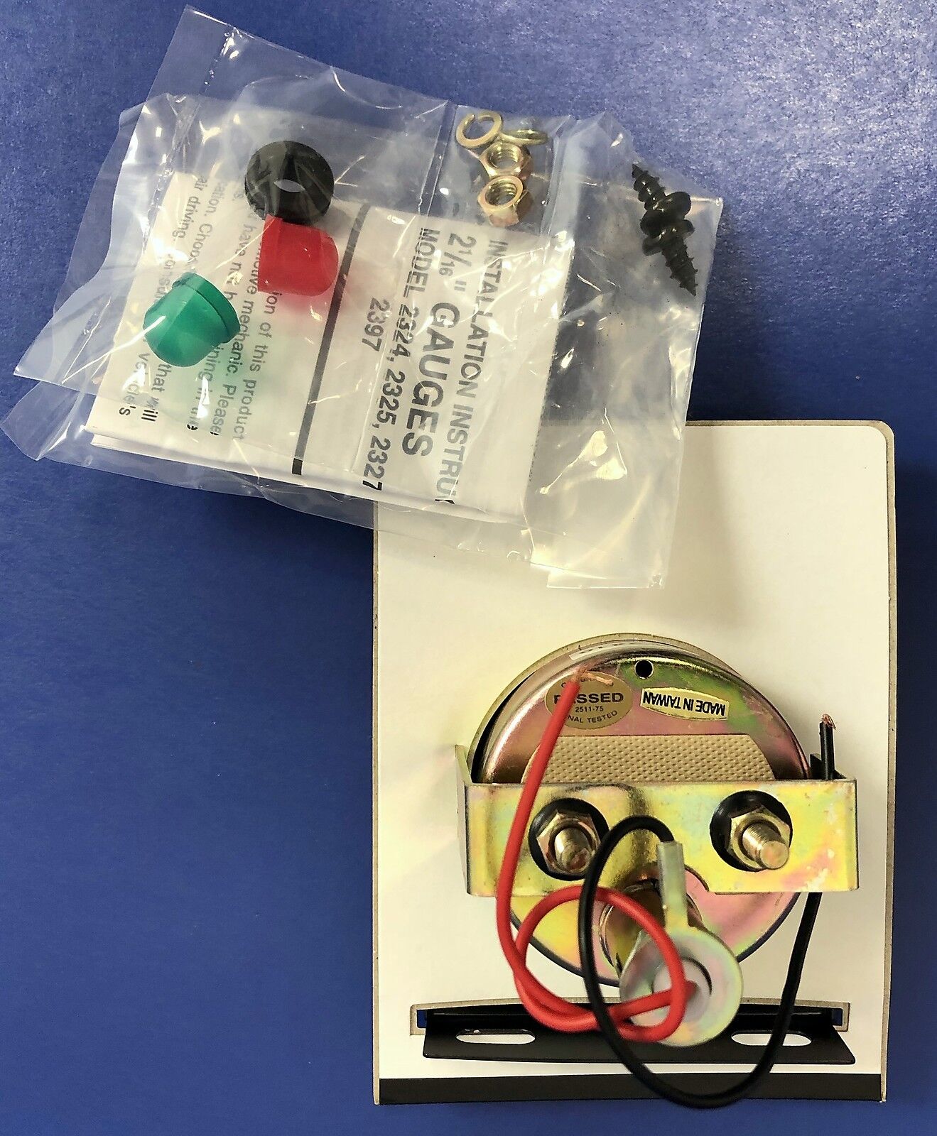 Auto Meter Autogage 2362 Black Single Gauge Consol, 2 1/16" 10-16 Volt Gauge