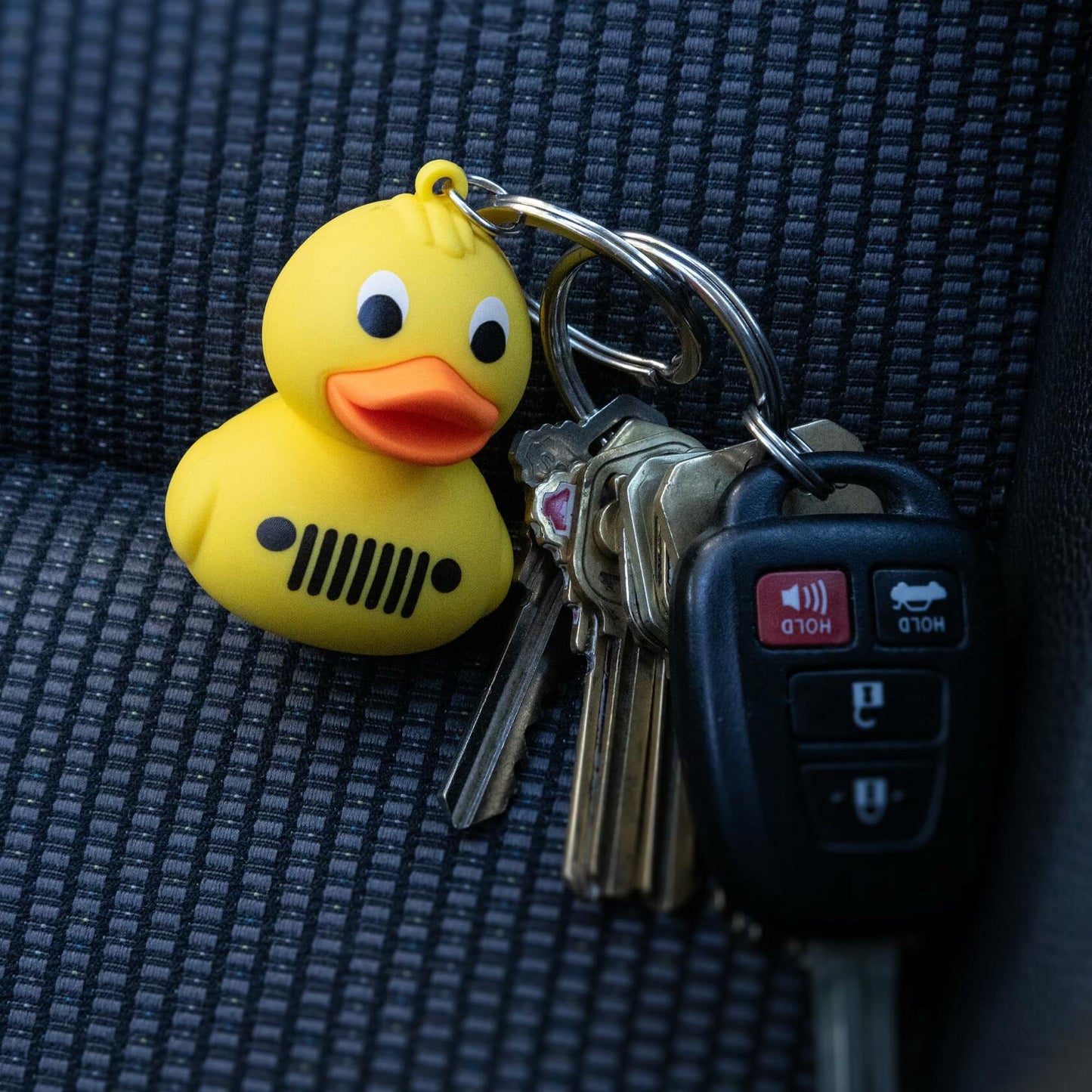 Plasticolor 004596R01 Jeep Yellow Rubber Duck with Grill PVC Key Chain